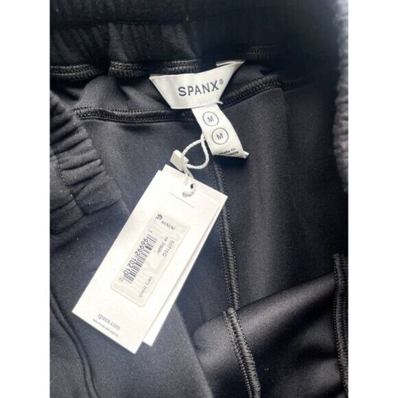 NWT SPANX AirEssentials Joggers - Picture 5 of 5